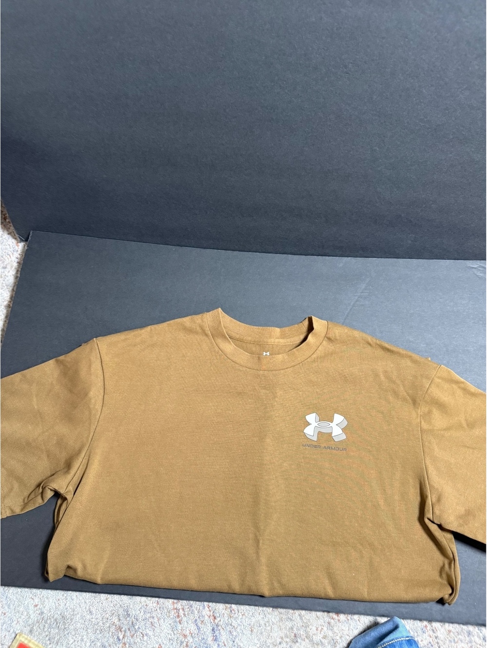 Under Armour Men's Short Sleeve T-Shirt Brown Size Small